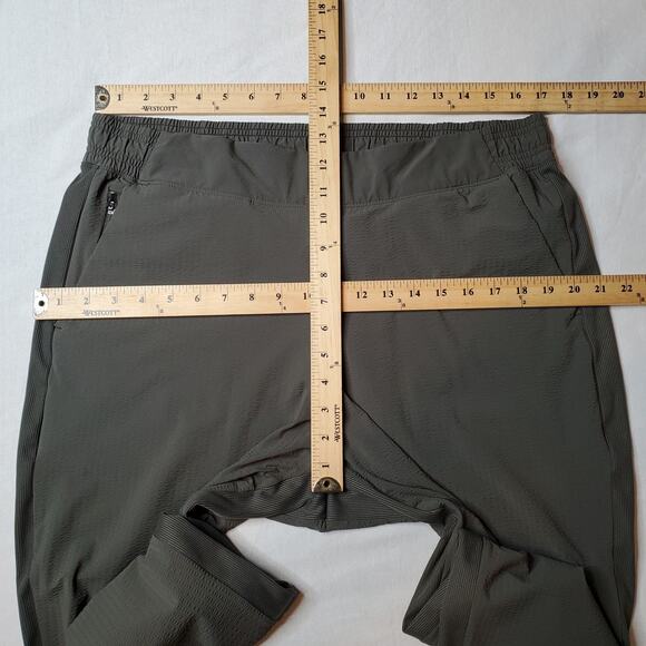 Athleta Women's Size 16 Brooklyn Textured Jogger Pant Green 566689 - Picture 2 of 8